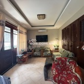 Phố Lạc Long Quân View Hồ 170M2 86 Tỷ MT Rộng 2 Măt Trước Sau Quy Hoạch ỔN